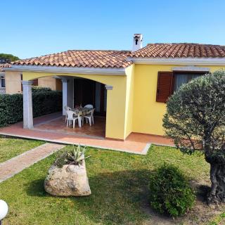 VILLA A 200 METRI DALLA SPIAGGIA - Budoni - 0