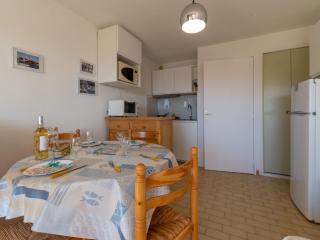 Studio Los Amigos-9 by Interhome - Le Grau-du-Roi - 5