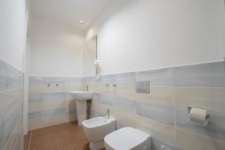 HR Boutique Porto, Napoli Centro, by ClaPa Group - Napoli - 7
