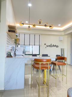 Gracious ~ Walking Distance to SEE, SHOP and EAT - Melaka - 8
