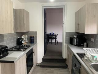 Rawling - Welcoming 3 bed apartment with free Wifi and Free Parking - 3