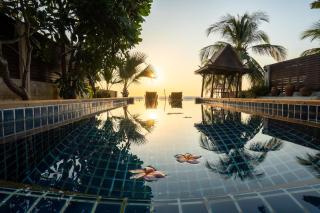 Amazing Beachfront Villa - 5