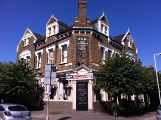 Forest Gate Hotel - Free Parking limited spaces - London - 9