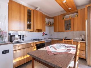 Apartment Aurora by Interhome - 6