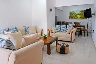 Lake Red 6 Apartments & Hotel - Nugegoda - 0