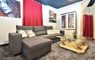 Gorgeous Home In Sommières With Wifi - 1