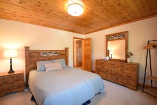 High Sierra Escape - Cozy, Spacious Mountain Home - 6