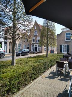 Bed & Brasserie Het Kosthuys - Sint-Maartensdijk - 5