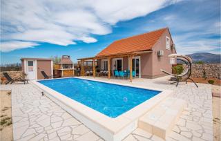 Nice Home In Kaocine - Miljevci - 9