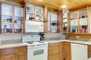 Large Sterling Cabin Less Than 1 Mi to Palisade State Park - 4