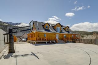 Large Sterling Cabin Less Than 1 Mi to Palisade State Park - 0