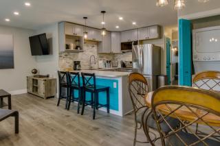 Walk to Beach and Boardwalk Ocean City Condo - Ocean City - 9