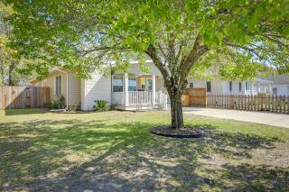 Lovely Morehead City Home with Fire Pit and Gas Grill - Morehead City - 0