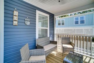Charleston Home w/ Porch - 3 Mi to Folly Beach! - 9