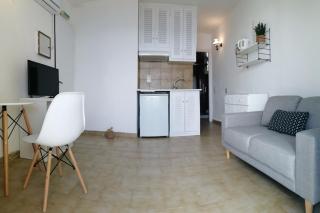 Glyfada New Era Home 31 Menigos Resort Apartments - Glyfada - 4