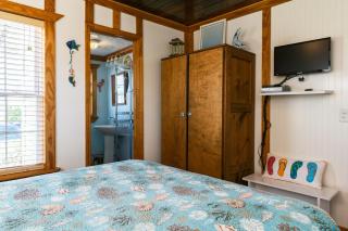 Ivy Cottage by Oak Island Accommodations - Oak Island - 1