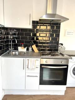 Very Nice Studio Flat in a Great Location - London - 7
