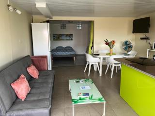 Agréable appartement en rez-de-jardin à 450m de la mer - Sainte-Anne - 2