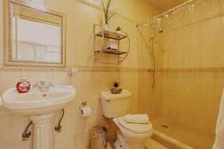 Palma Divine Condo-2BR-2BTH-Pool - Noord - 1