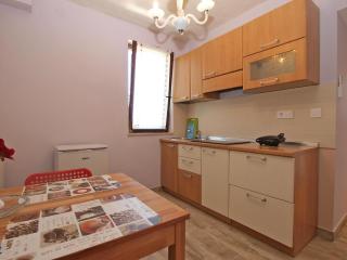 Apartments with parking space Porec - 20806 - 1
