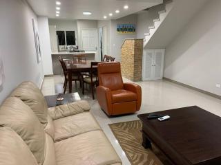 Amazing 2-Bedroom Townhouse near Eagle Beach - Palm-Eagle Beach - 6