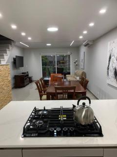 Amazing 2-Bedroom Townhouse near Eagle Beach - Palm-Eagle Beach - 5