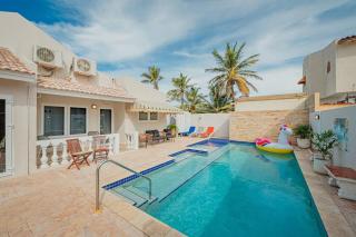 NEW! Villa de Leon, suitable for 14 persons. 5 bedrooms, 5 bathrooms - Palm-Eagle Beach - 5