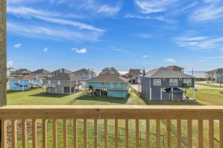 Birds Eye View home - Crystal Beach - 9