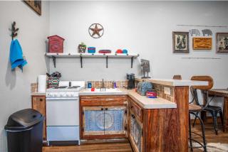 Lonesome Dove Bandera Cabin - Bandera - 4