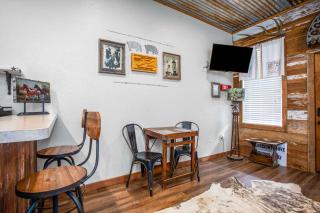 Lonesome Dove Bandera Cabin - Bandera - 5