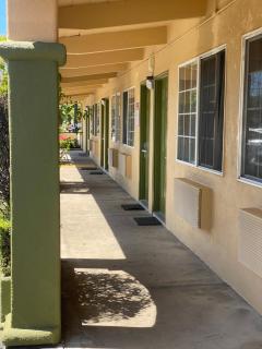 Holiday Motel - Morgan Hill - 0