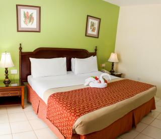 Bay Gardens Hotel - 3
