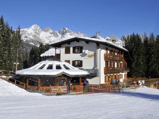 Hotel Pensione Dolomiti - 9