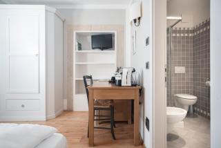 La Canonica Suite Apartments New Location - Trento - 3