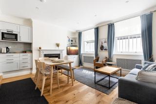 Fabulous Chelsea 2 bed - 9