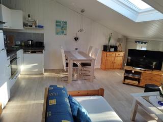 Haus Sandra - FeWo 8, 1 Stock, Box-Betten, Terrasse mit Strandkorb - 0