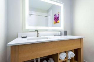 La Quinta Inn & Suites by Wyndham Augusta Fort Eisenhower - Augusta - 2