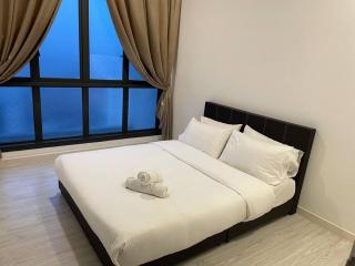 Newly Furnished Wifi 5pax Homestay @ Setia Sky 88 by Micasa Homestay - Johor Bahru - 0