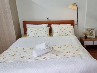 Cozy Central House - 6