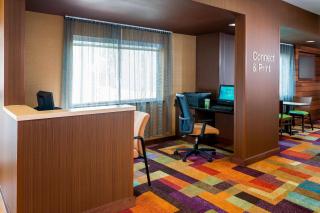 Fairfield Inn & Suites Dallas Park Central - Dallas - 1