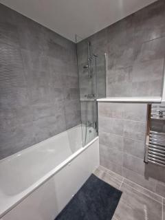 Luxury 2 Bed, 2 Bath Apartment - The Quays - Manchester - 9