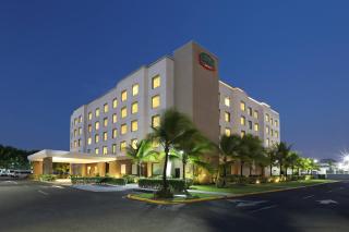 Courtyard by Marriott Panama Metromall - 3