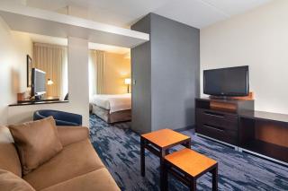 Fairfield Inn & Suites by Marriott Toronto Mississauga - Mississauga - 2