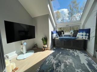 River Vista Retreat - Luxury duplex Apt - Views - Parking - Cycle storage - Spa access option - 5