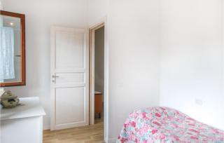 Lovely Home In Dignano With Kitchen - Taverne - 2