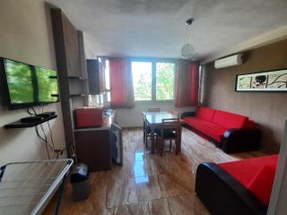 Elio's Holiday Home - 1