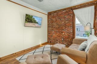 Circle Overlook-Downtown Apartment Stay - 6