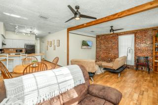 Circle Overlook-Downtown Apartment Stay - 9