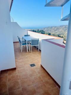 Ático con increíbles vistas a las montañas y mar - Frigiliana - 8