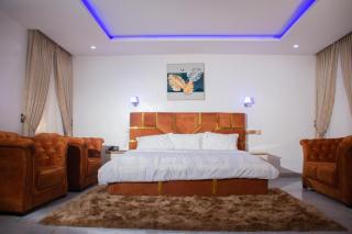 LINTOC HOTEL & SUITES - Enugu - 8